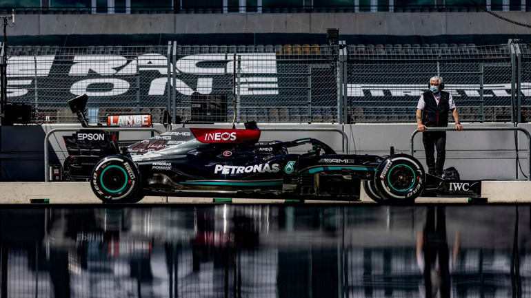 Στο ίδιο έργο θεατές